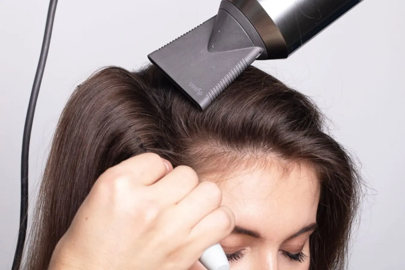 Визуальное руководство по: как сушить волосы феном