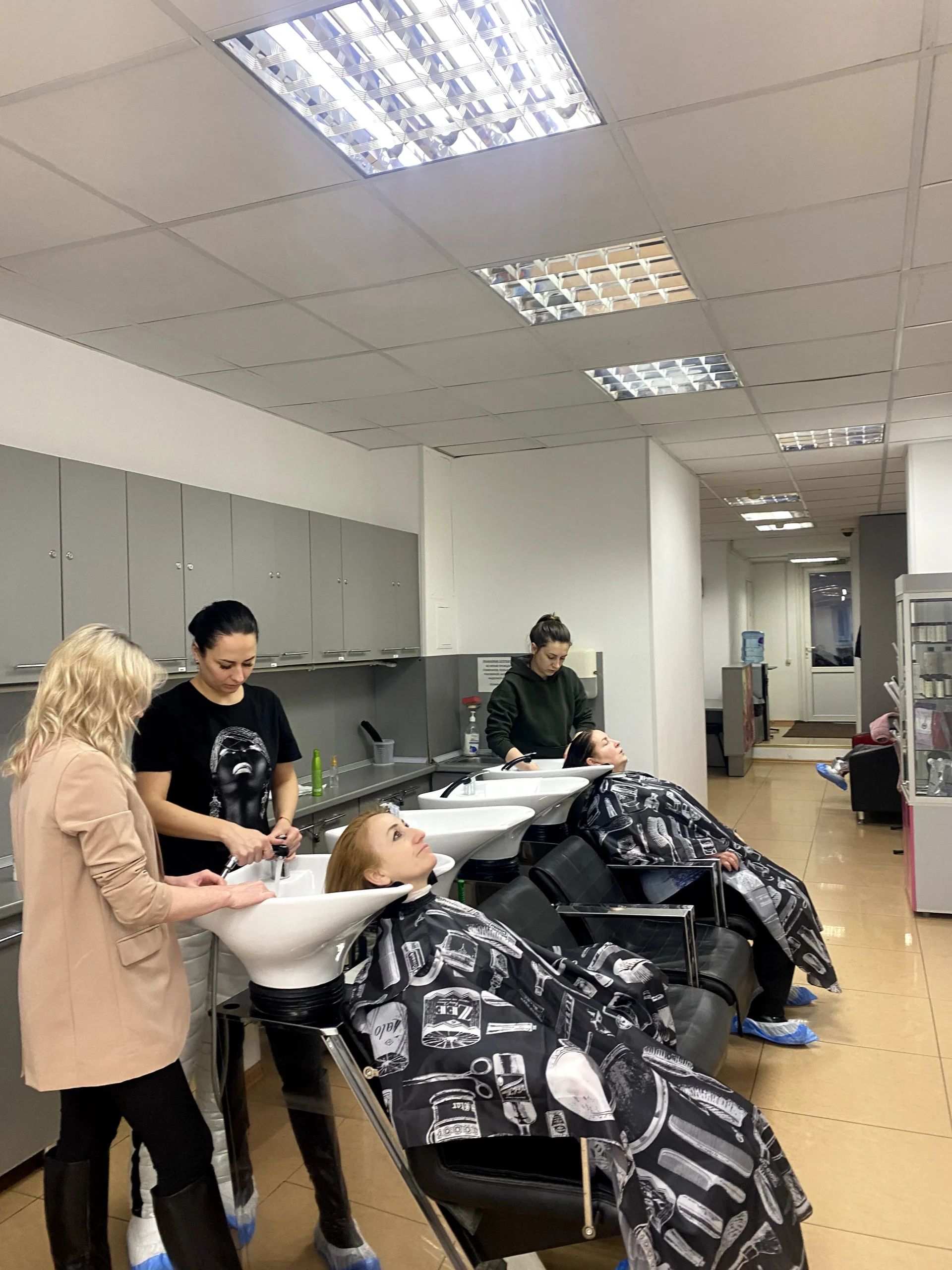 Визуальное руководство по: парикмахер с нуля обучение