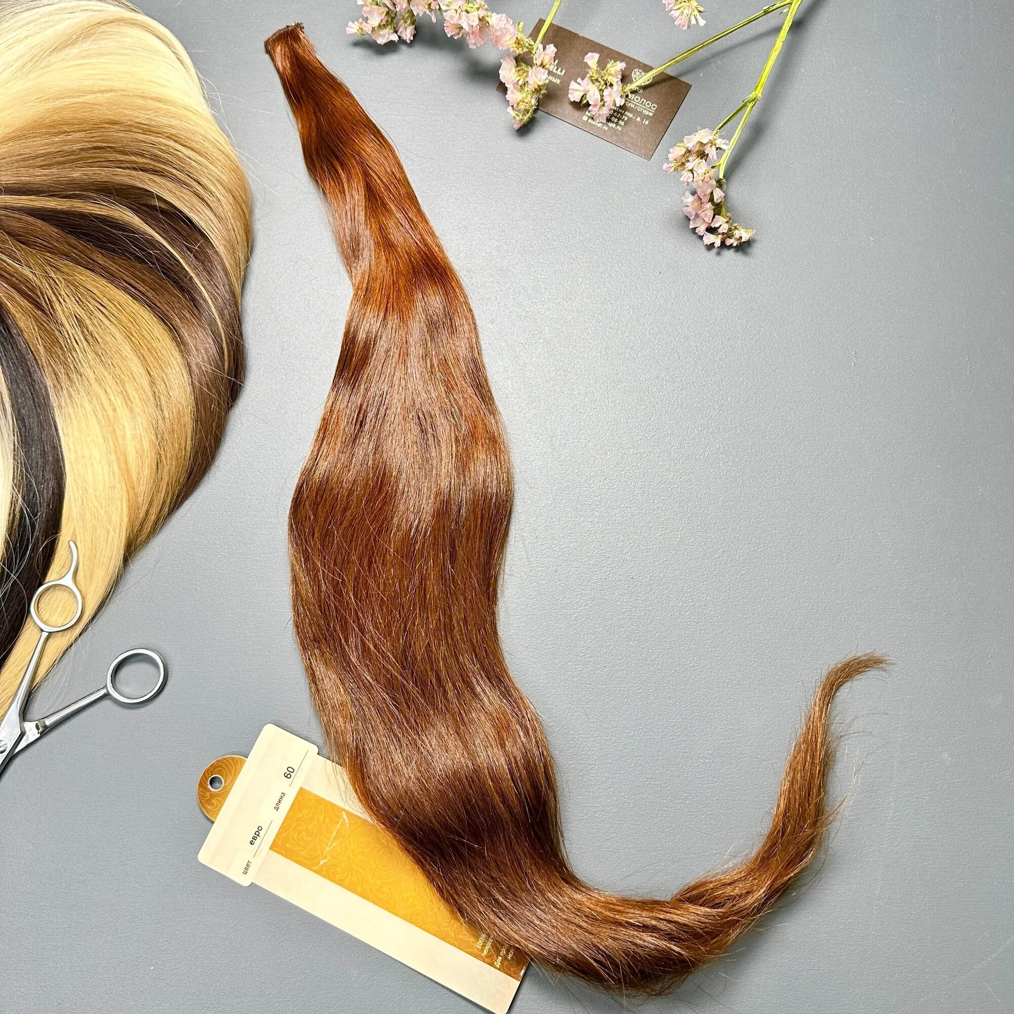 Микроструктура здоровой пряди волос Строение пряди волос под микроскопом: слои кутикулы, кортекса и медуллы