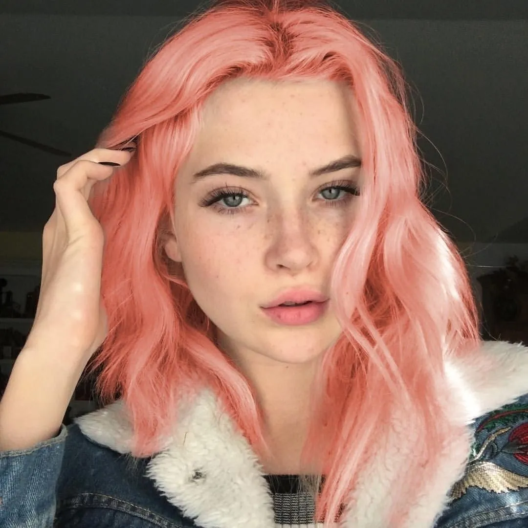 Визуальное объяснение: фотосессия блондинки