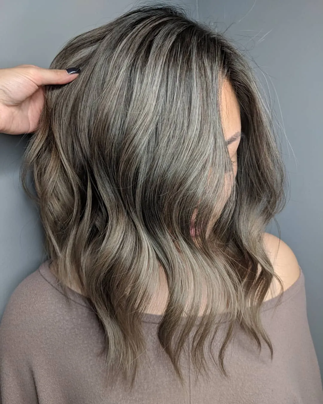 Актуальные новости: как покрасить седые волосы