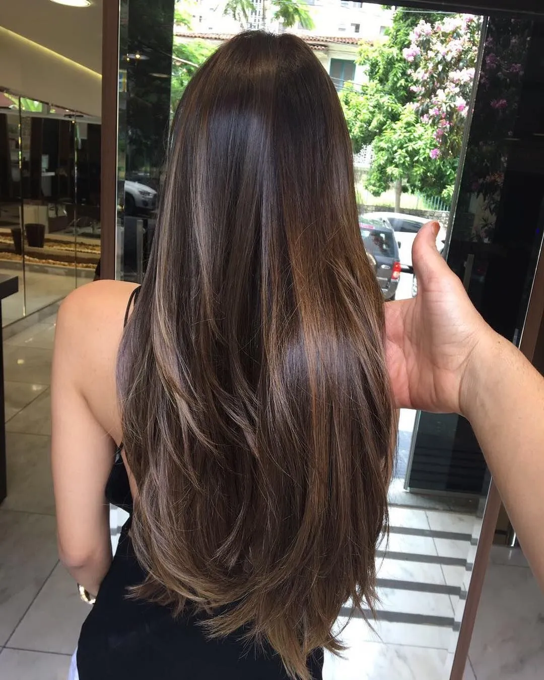 Визуальное объяснение: окрашивание темных волос