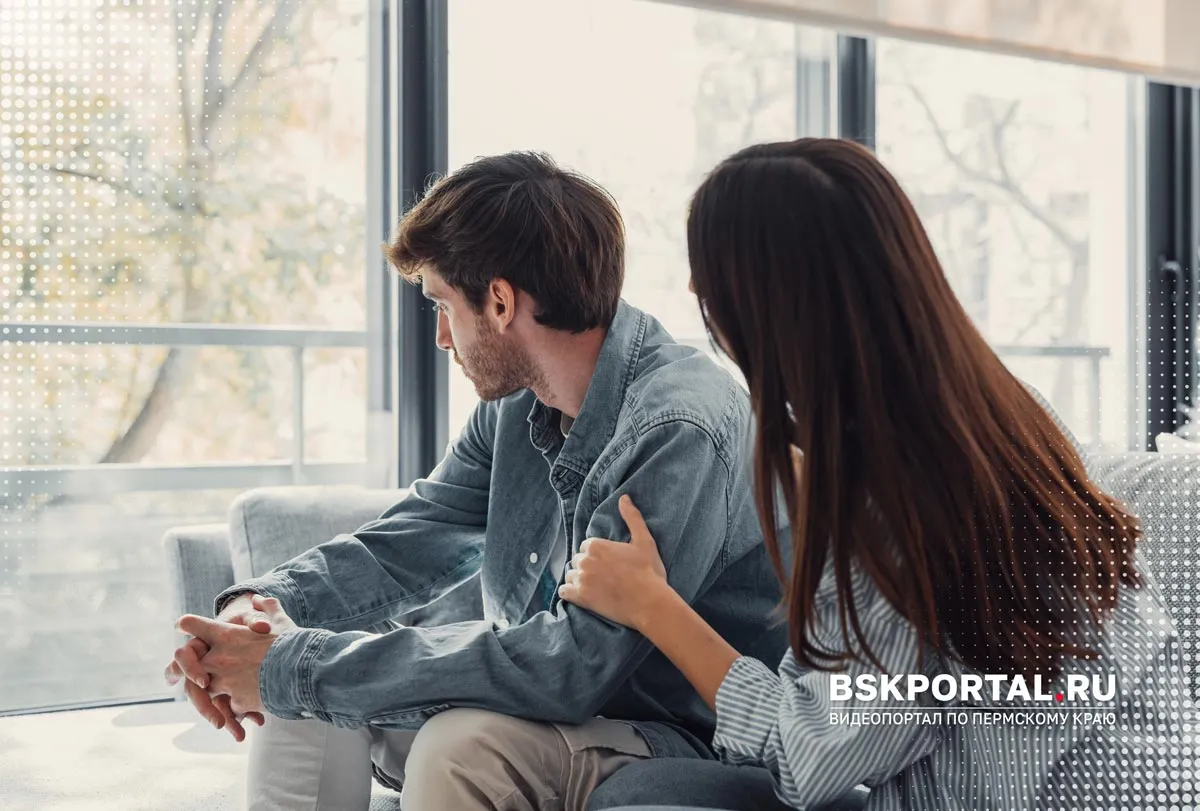 Концептуальное изображение, символизирующее гармоничные отношения и женщину в центре личностного роста и взаимопонимания