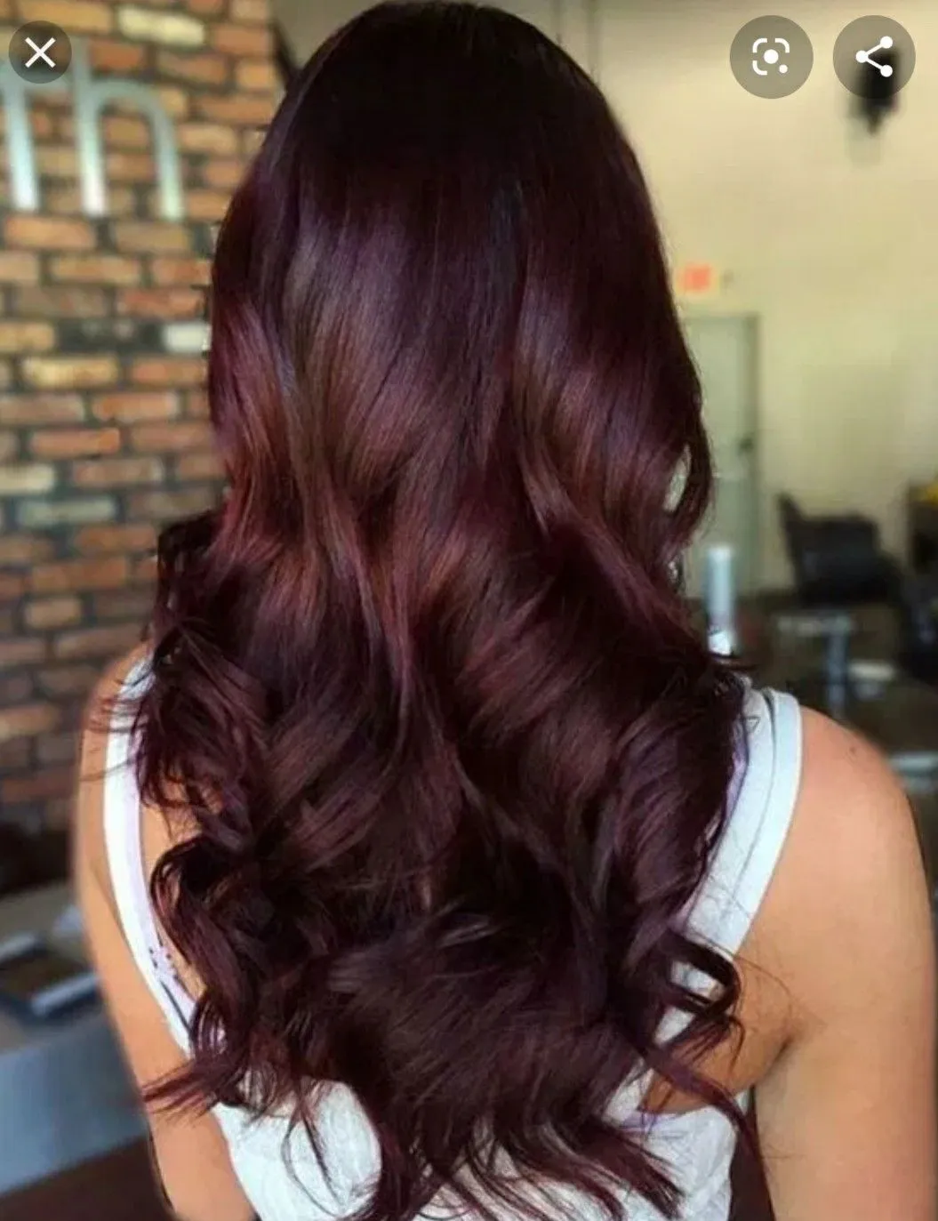 Актуальные новости: оттенки каштановых волос