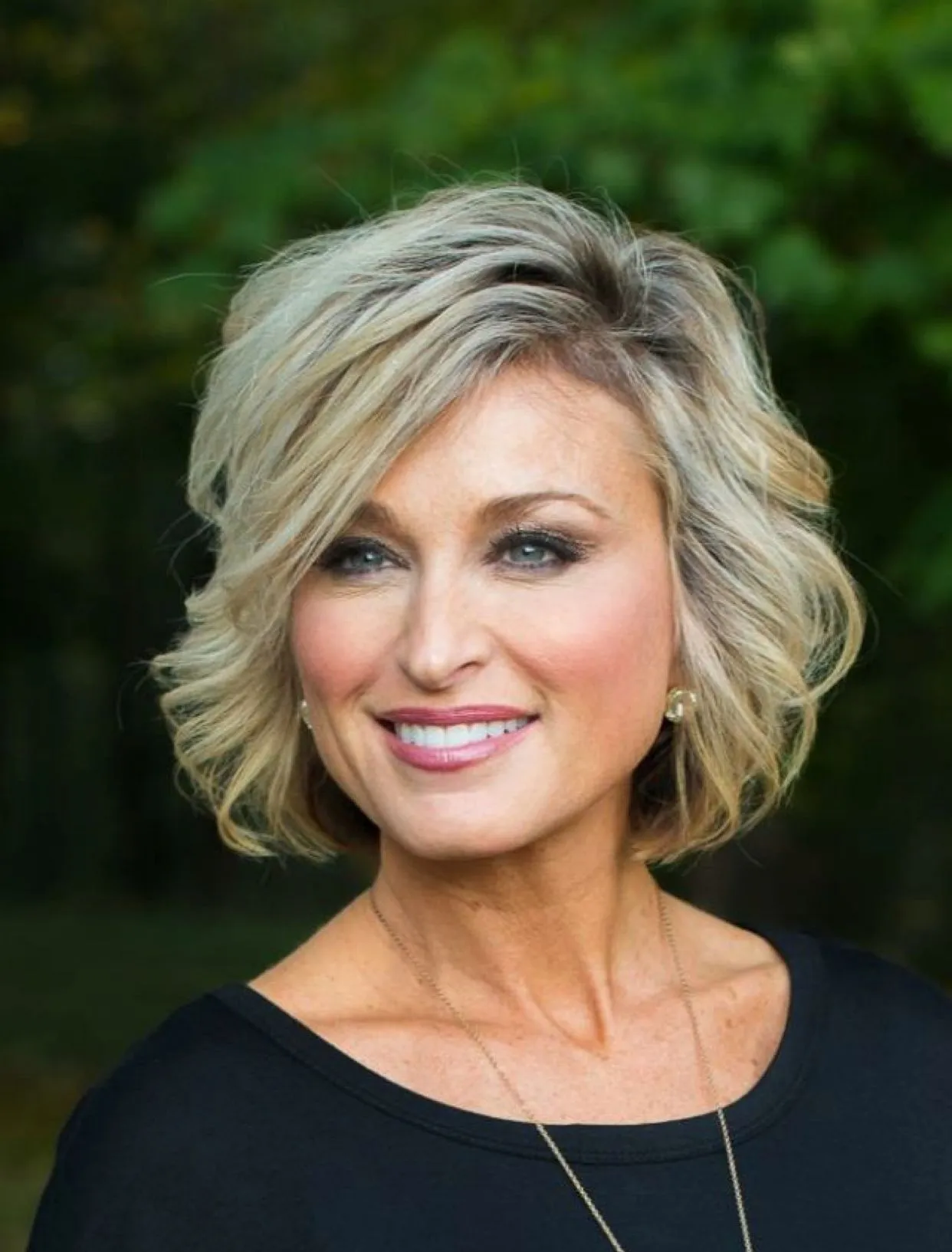 Визуальное объяснение: стрижки для женщин после 40