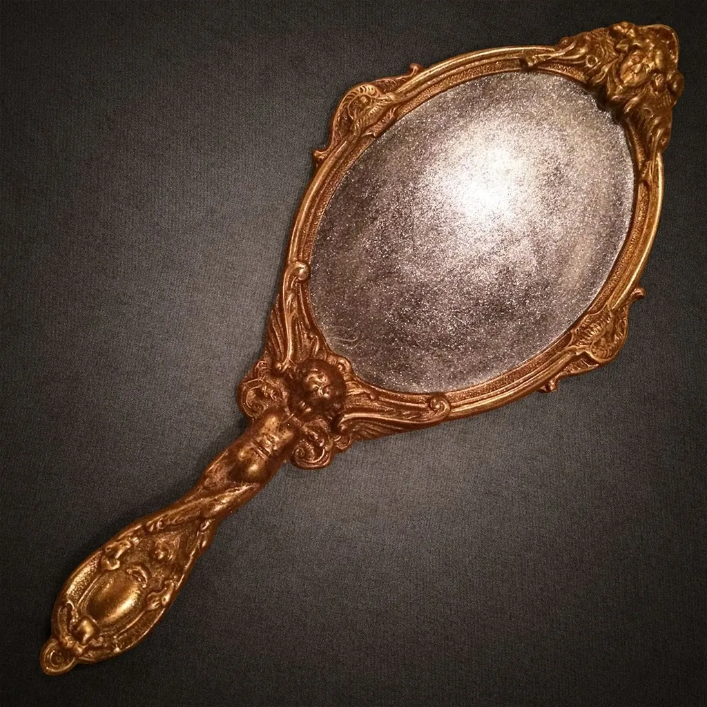 Визуальное руководство по: история зеркала