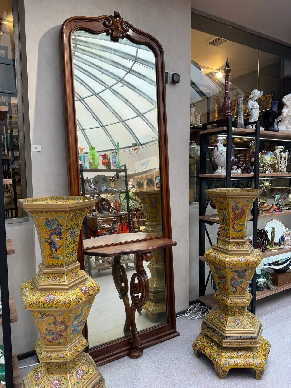 Визуальное объяснение: старинные зеркала