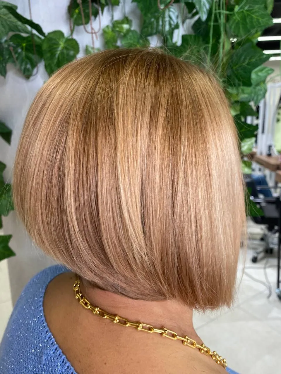 Визуальное объяснение: цена стрижки в салоне