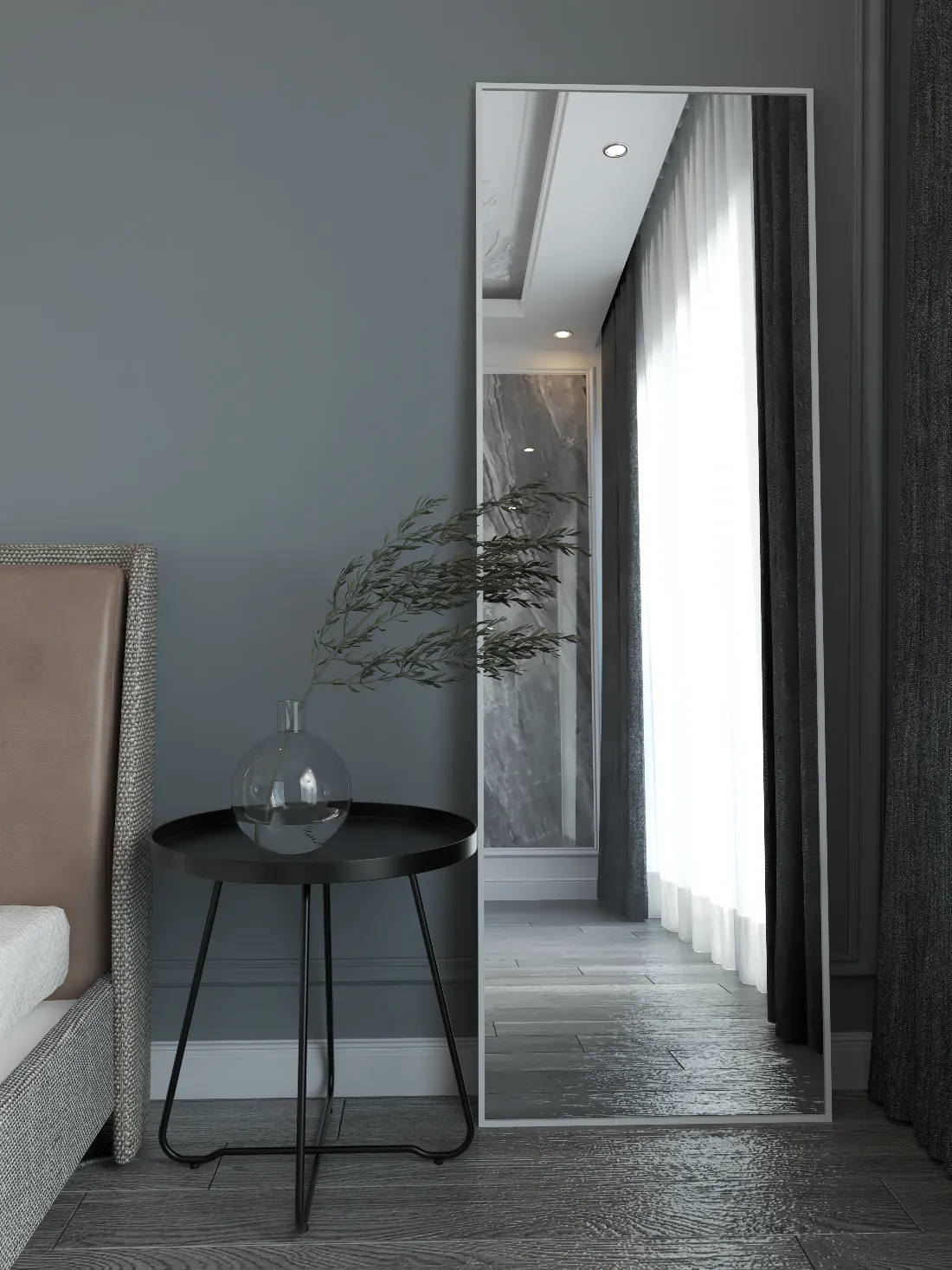 Стильное зеркало в прихожей для расширения пространства Современное зеркало в раме для узкого коридора, визуально расширяющее пространство и дополненное полкой для мелочей